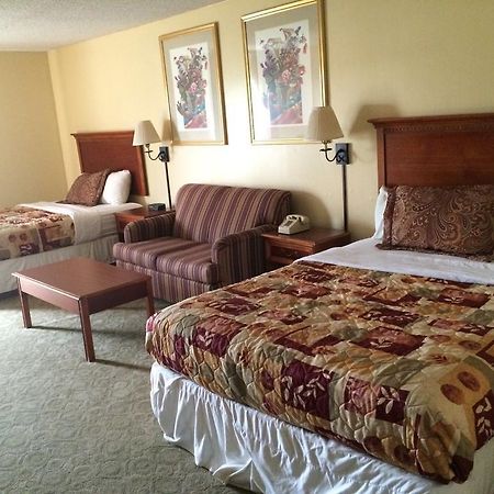 Plaza Hotel And Suites Pine Bluff Eksteriør bilde