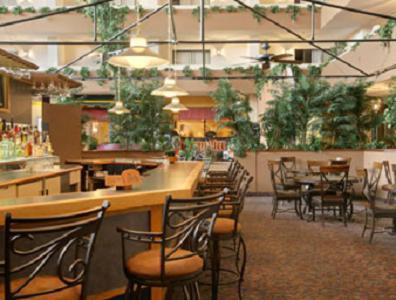 Plaza Hotel And Suites Pine Bluff Restaurant bilde