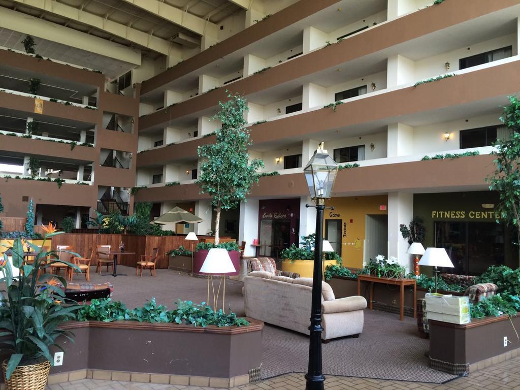 Plaza Hotel And Suites Pine Bluff Eksteriør bilde