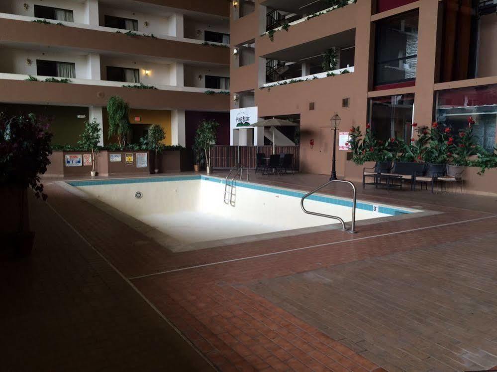 Plaza Hotel And Suites Pine Bluff Eksteriør bilde
